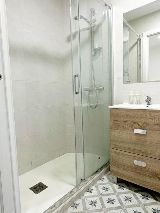 Apartamento De Diseno En Laredo Centro 외부 사진